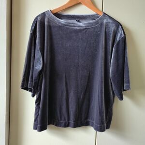 Uniqlo Velour Boxy Top – Medium – Dark Charcoal/Black – Wide Neck – Short Sleeve